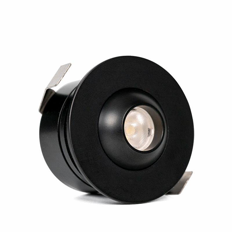 BULL'S-EYE LANTERN